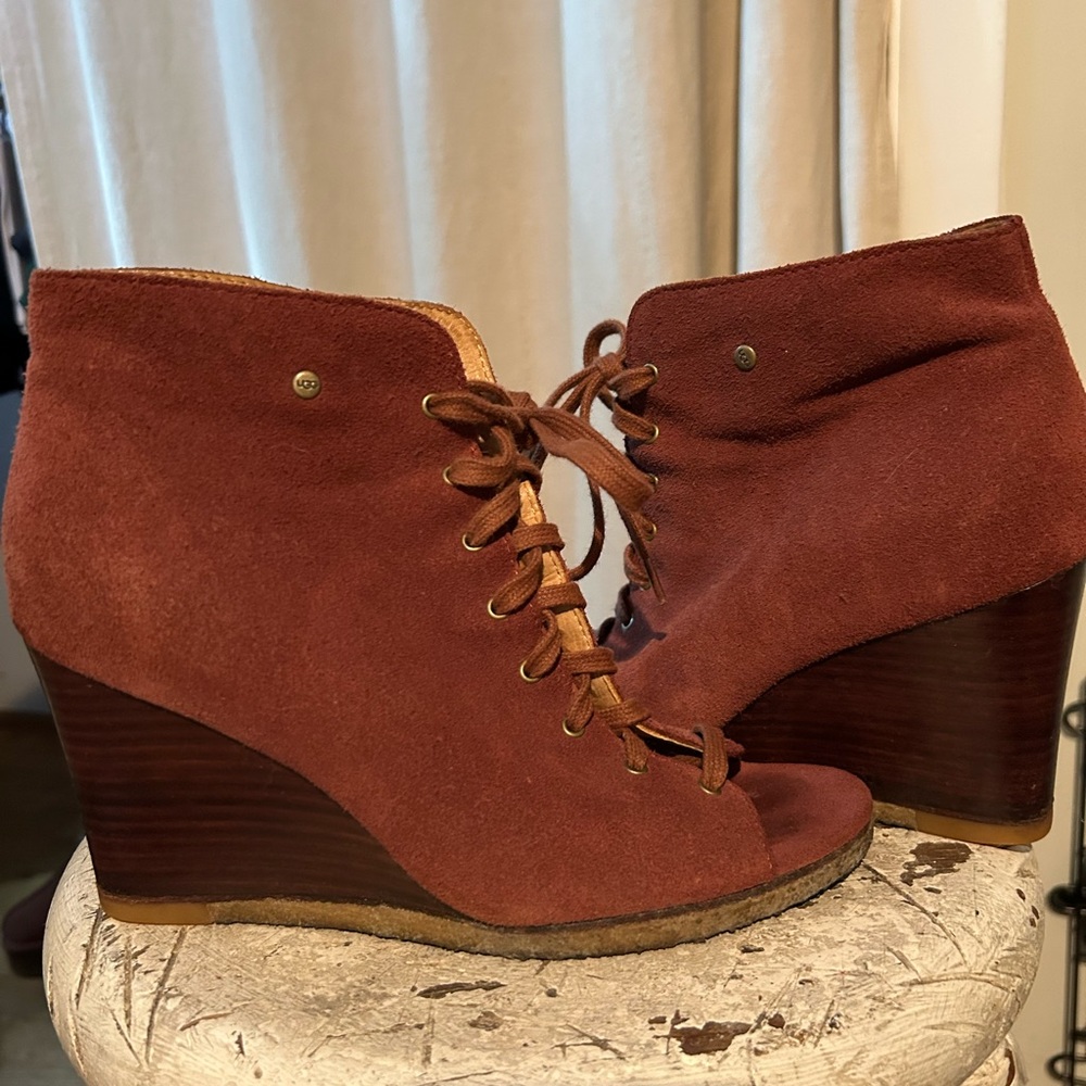 UGG Maroon Leather Boots 7